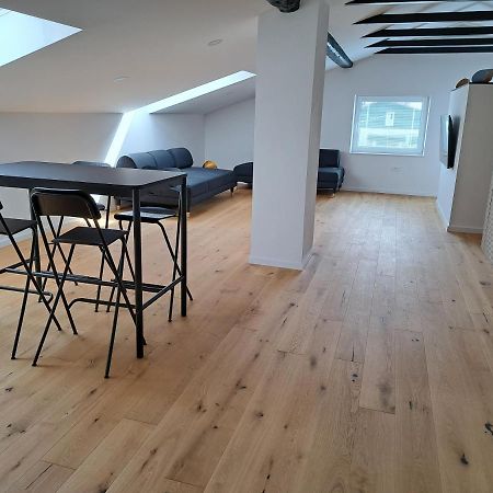Ohana Apartment Любляна Экстерьер фото